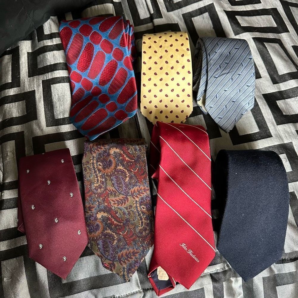 Bundle of 7 various Men’s ties, various brands such as stonehaven, Blair, josmos